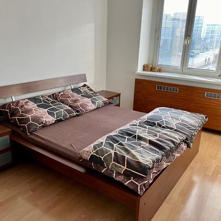 Victory Apartment Bratislava Exteriör bild